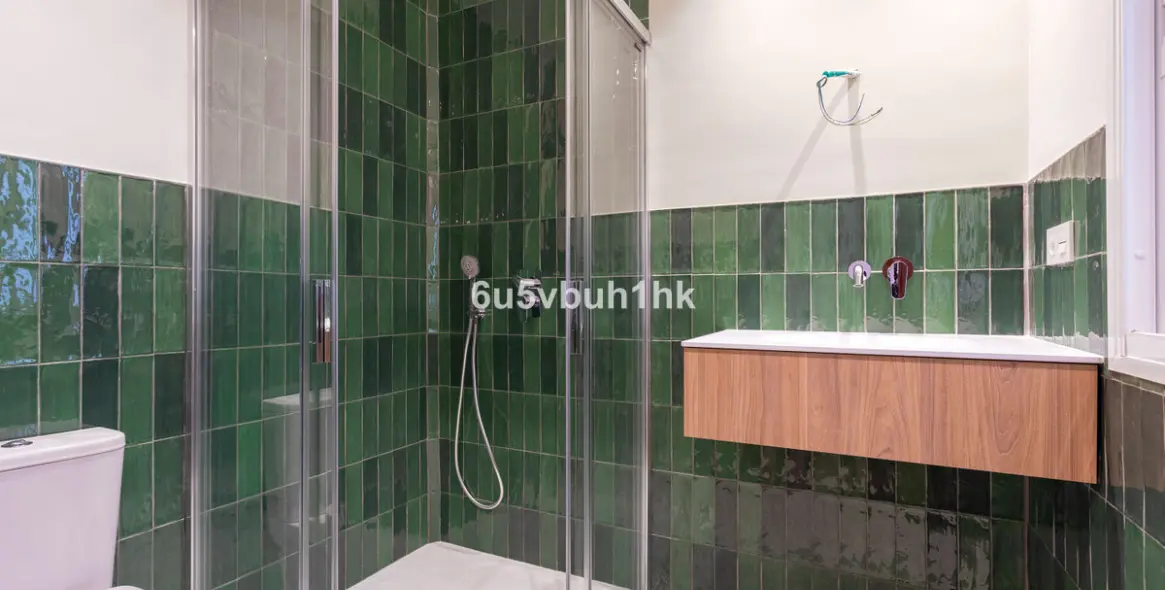 Продажа апартаментов на первом этаже в Málaga 11