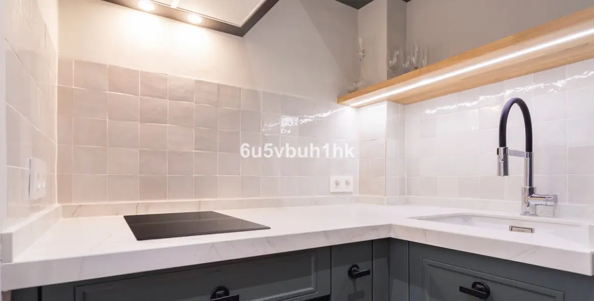 Продажа апартаментов на первом этаже в Málaga 13