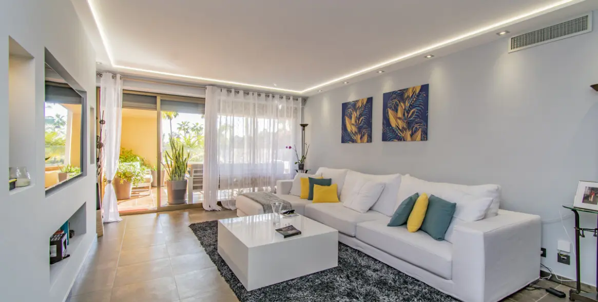 Продажа апартаментов на первом этаже в Atalaya 5