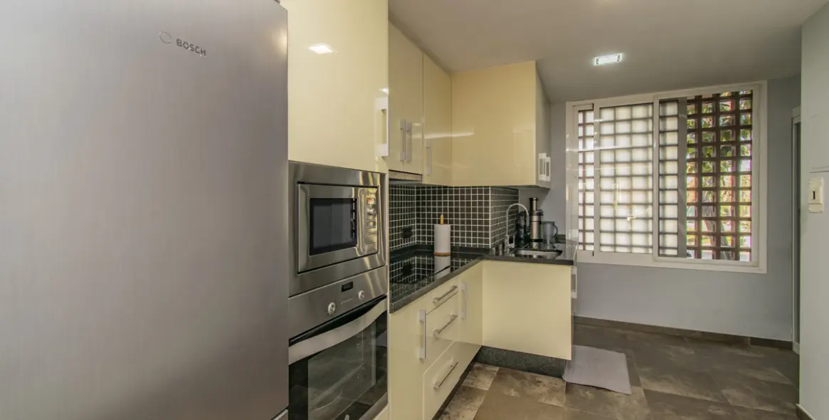 Продажа апартаментов на первом этаже в Atalaya 30