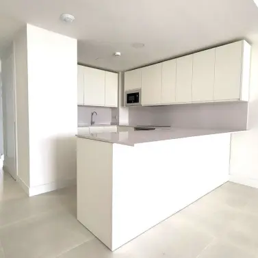 Продажа апартаментов на среднем этаже в Fuengirola