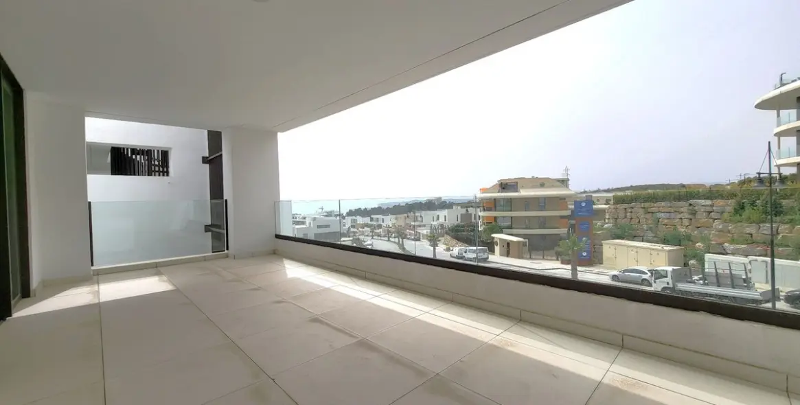 Sale of middle floor apartment in Fuengirola 5