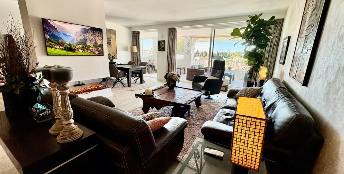 Sale of middle floor apartment in La Quinta 3