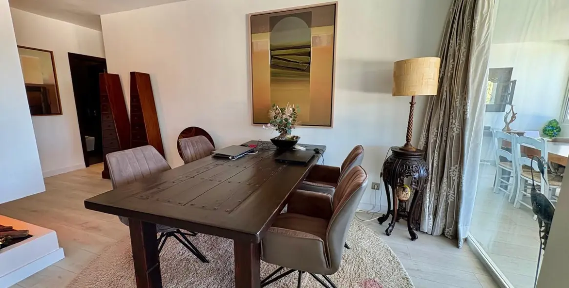 Sale of middle floor apartment in La Quinta 8