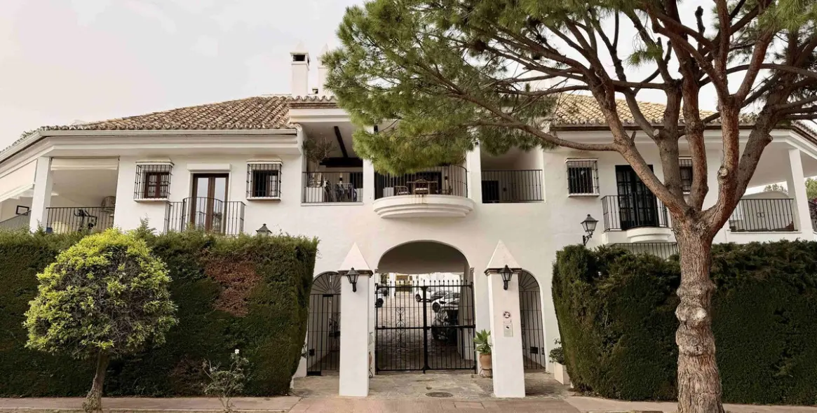 Продажа таунхауса в Nagüeles 1