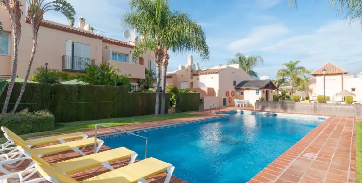 Sale of townhouse in Nueva Andalucía 33