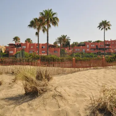 Продажа апартаментов на первом этаже в El Rosario