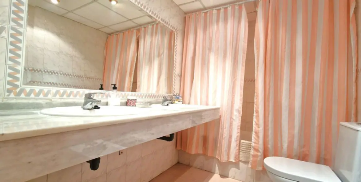 Sale of ground floor apartment in El Rosario 16