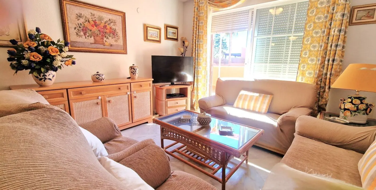 Venta de apartamento en planta media en El Rosario 5