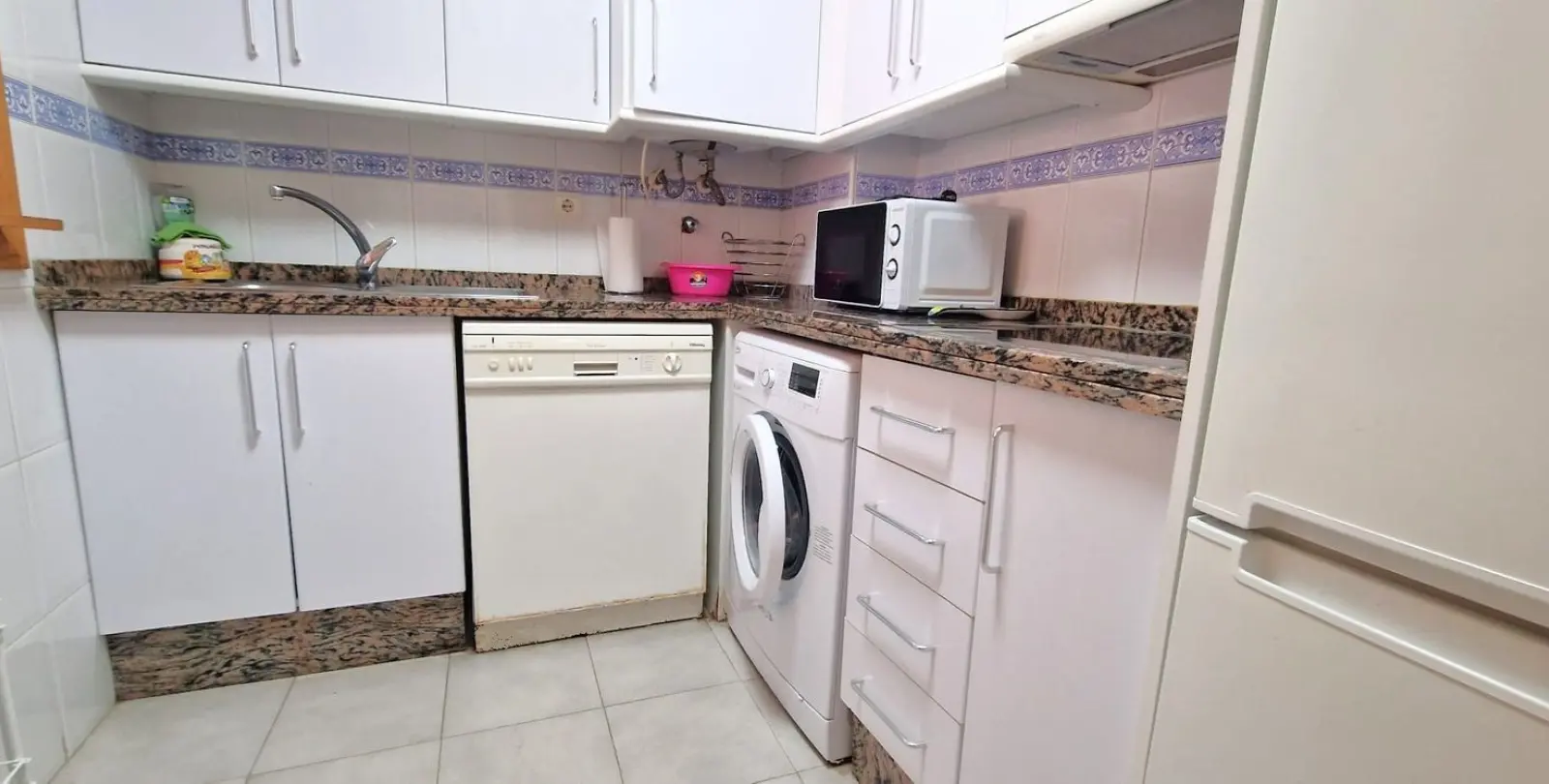 Venta de apartamento en planta media en El Rosario 6