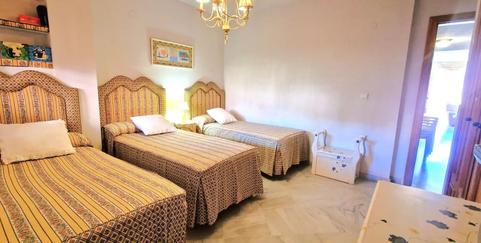 Venta de apartamento en planta media en El Rosario 12