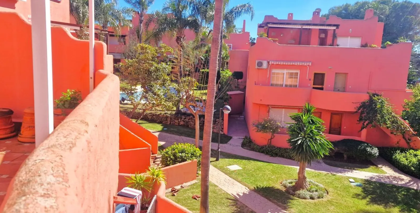 Venta de apartamento en planta media en El Rosario 14