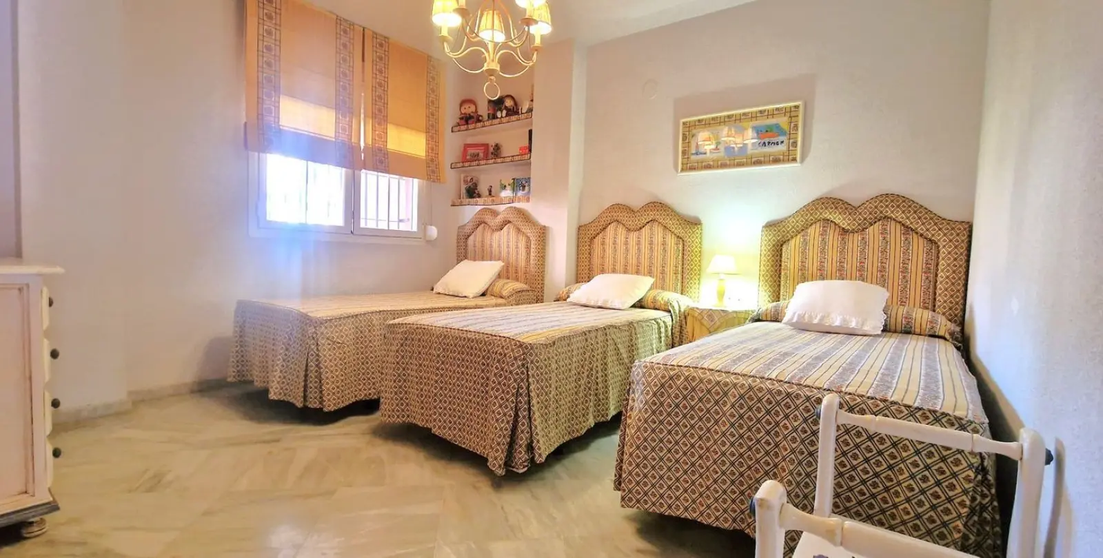 Venta de apartamento en planta media en El Rosario 15