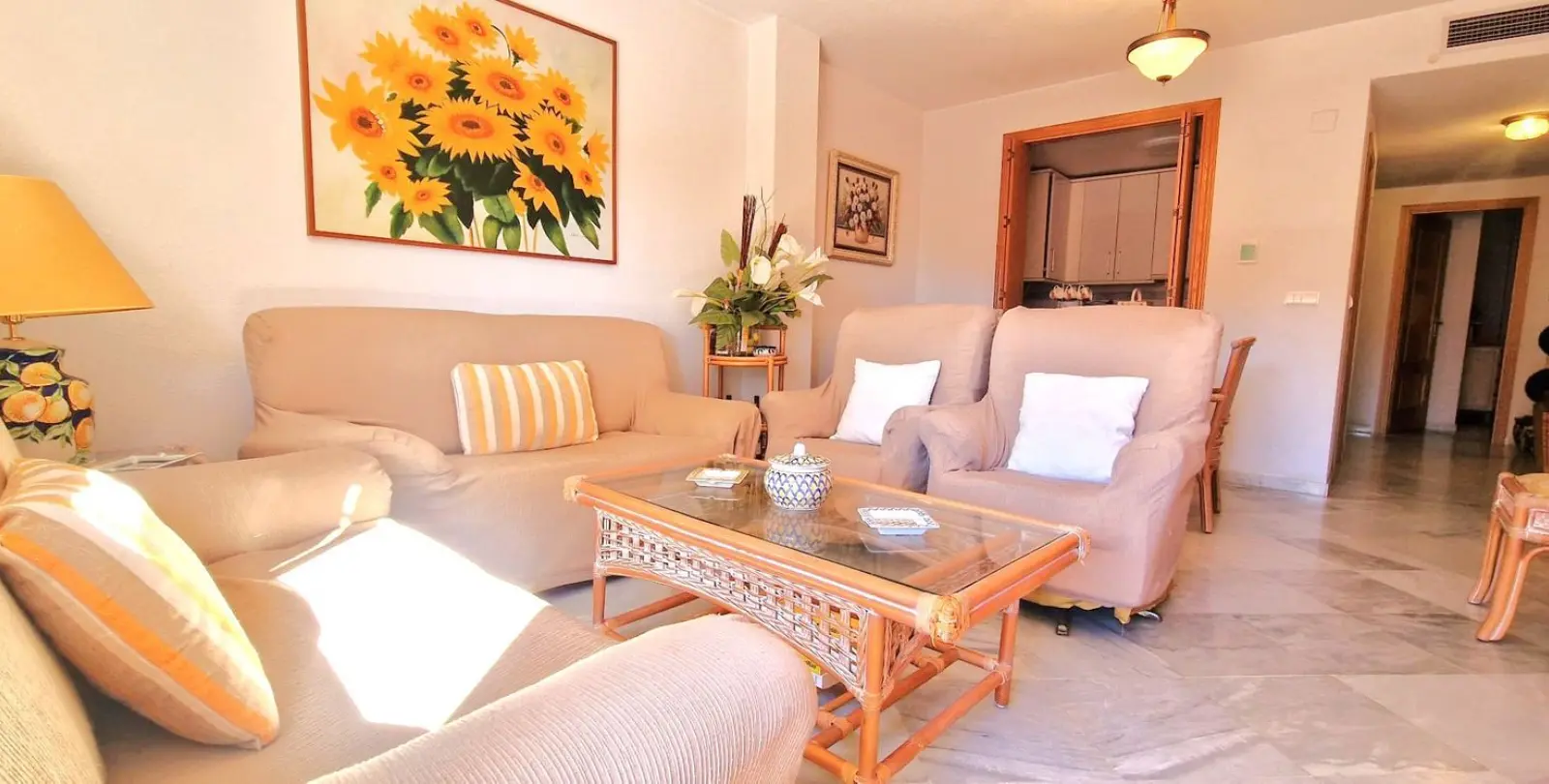 Venta de apartamento en planta media en El Rosario 21