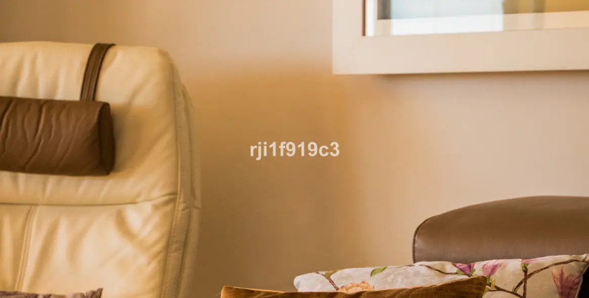 Sale of middle floor apartment in Elviria 32