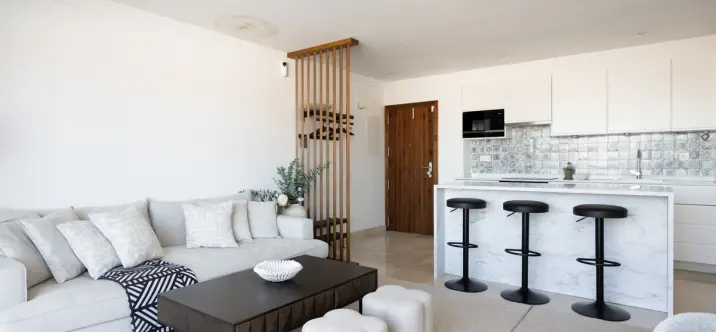 Sale of penthouse in El Paraiso 2