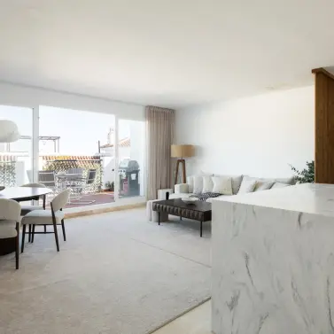 Sale of penthouse in El Paraiso