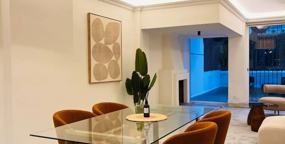 Продажа двухуровневых апартаментов в Marbella 18