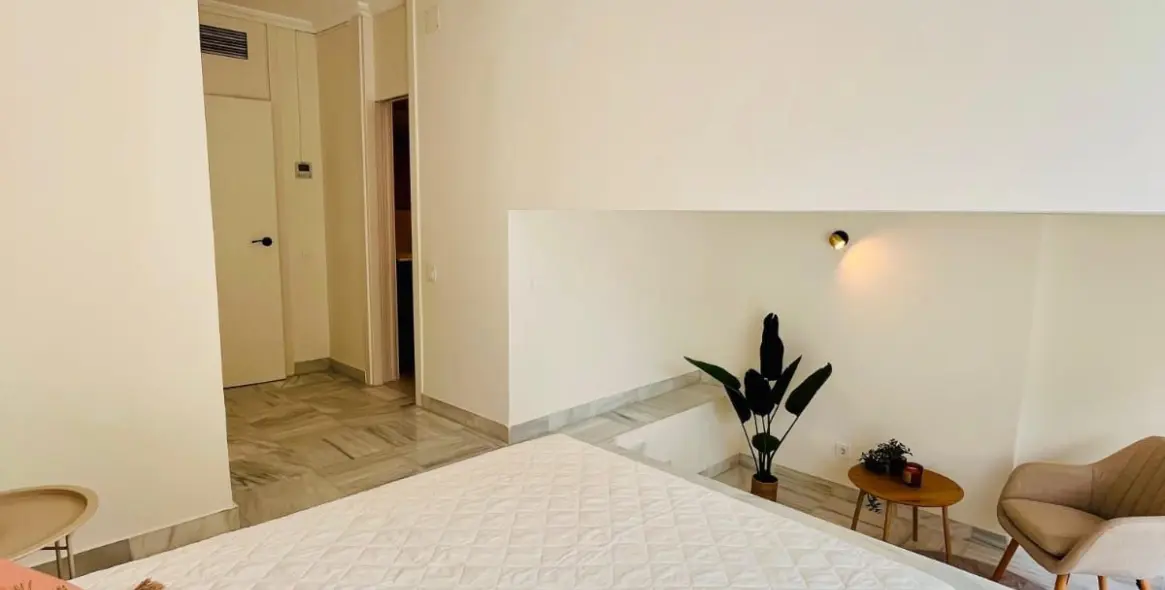 Продажа двухуровневых апартаментов в Marbella 37