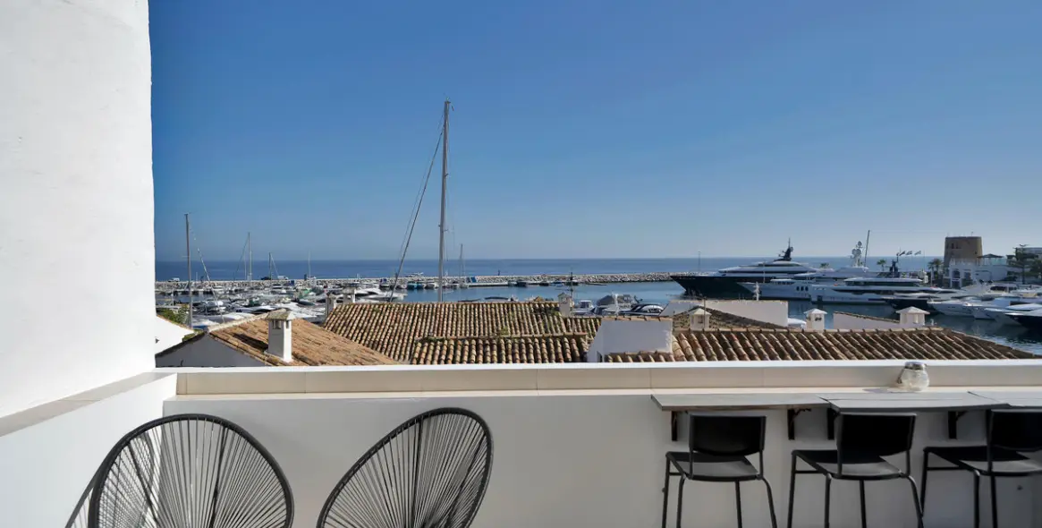 Продажа двухуровневых апартаментов в Marbella 5