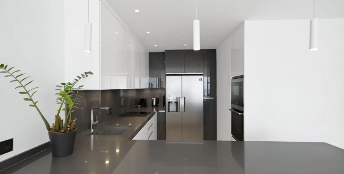 Продажа двухуровневых апартаментов в Marbella 7