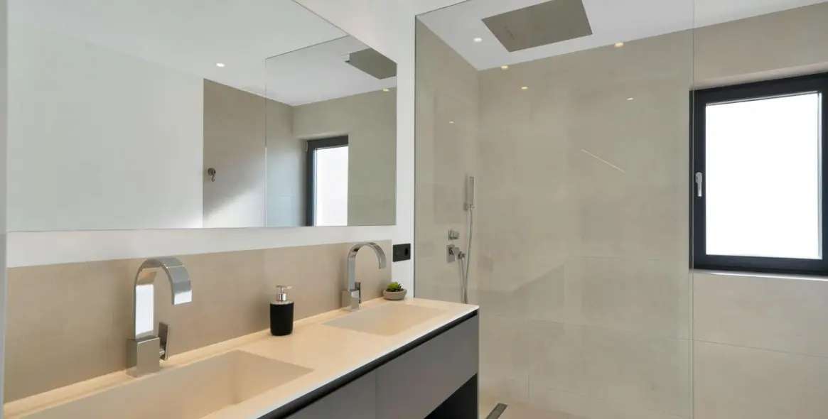 Продажа двухуровневых апартаментов в Marbella 14