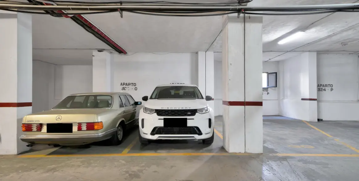 Продажа двухуровневых апартаментов в Marbella 19