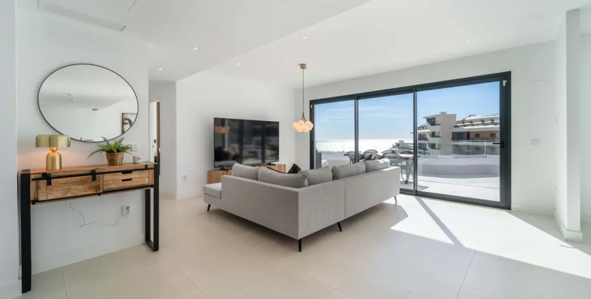 Sale of penthouse in Fuengirola 1