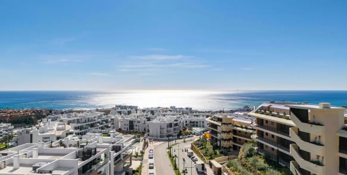 Sale of penthouse in Fuengirola 2