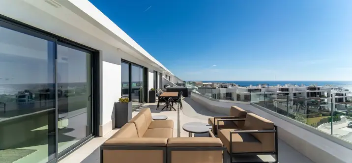 Sale of penthouse in Fuengirola 4