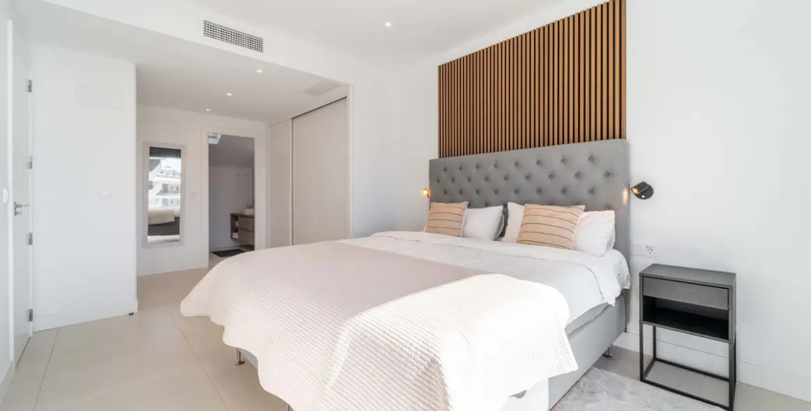 Sale of penthouse in Fuengirola 25