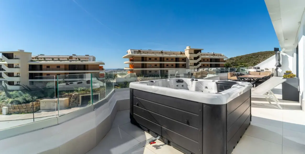Sale of penthouse in Fuengirola 32