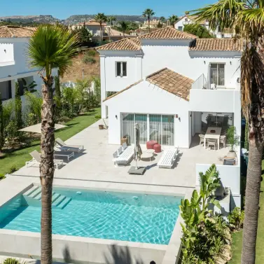 Sale of detached villa in Casares Playa