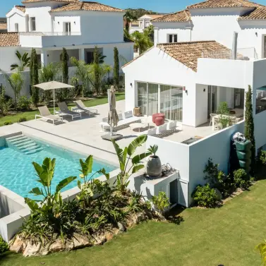 Sale of detached villa in Casares Playa