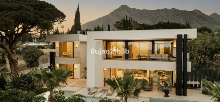 Продажа  отдельно стоящей виллы в Nagüeles 1