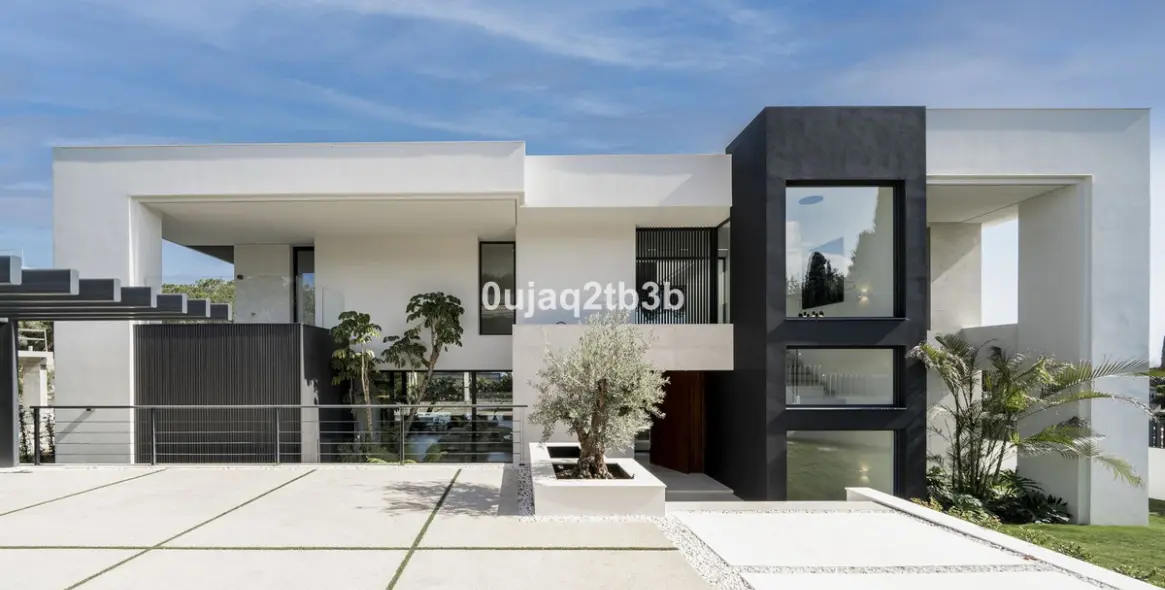 Продажа  отдельно стоящей виллы в Nagüeles 4