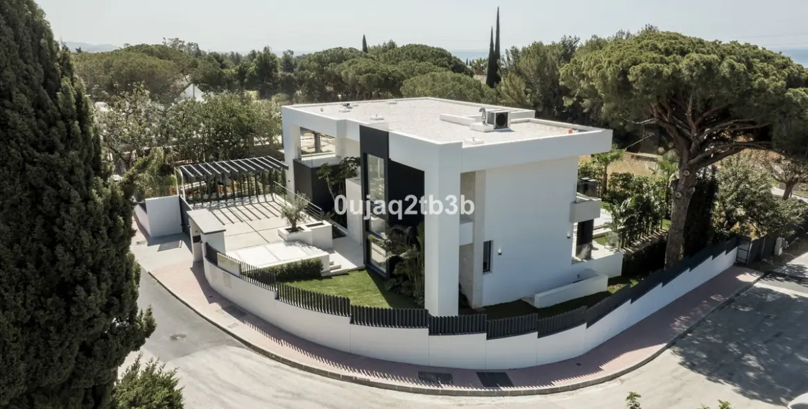 Продажа  отдельно стоящей виллы в Nagüeles 8