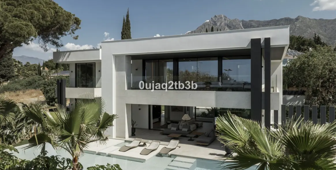 Продажа  отдельно стоящей виллы в Nagüeles 9