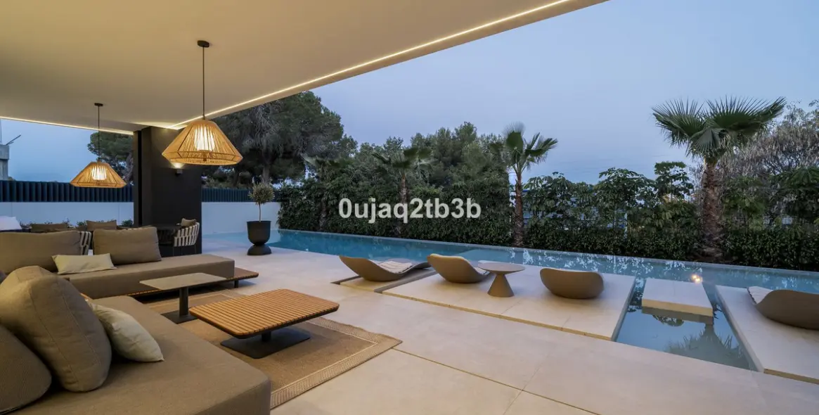 Продажа  отдельно стоящей виллы в Nagüeles 19