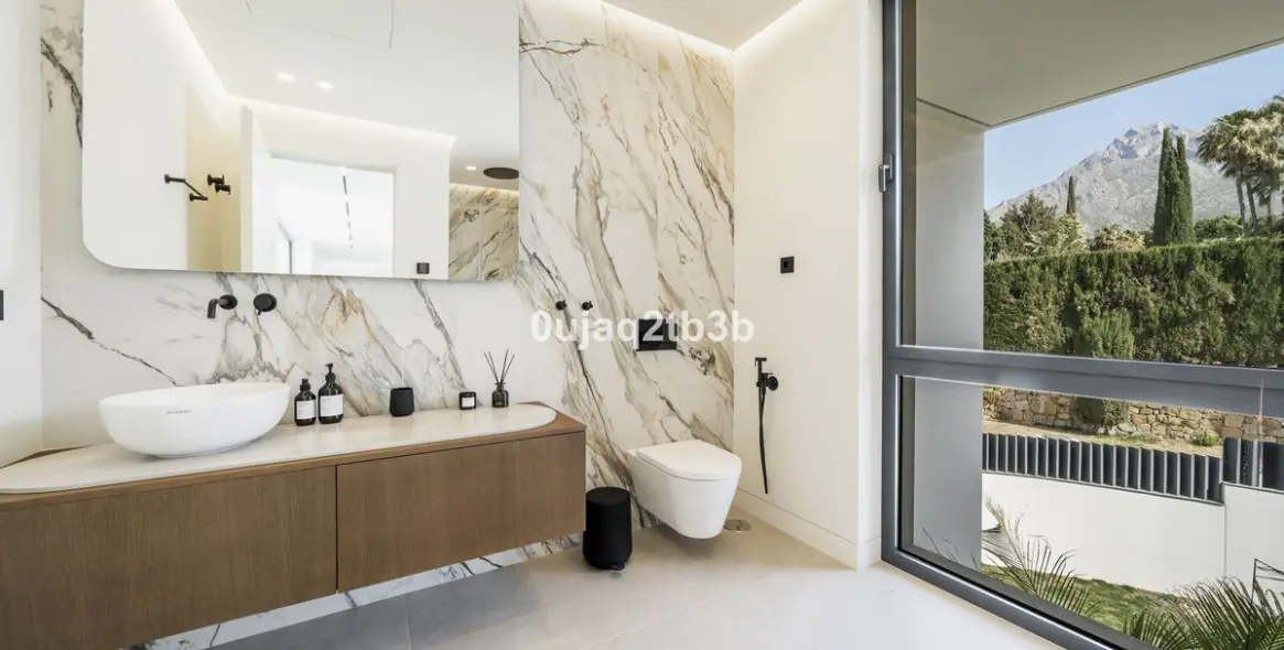 Продажа  отдельно стоящей виллы в Nagüeles 26