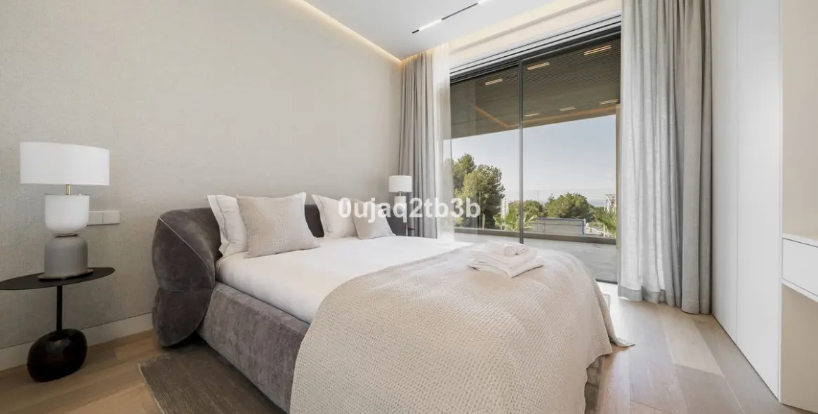 Продажа  отдельно стоящей виллы в Nagüeles 27