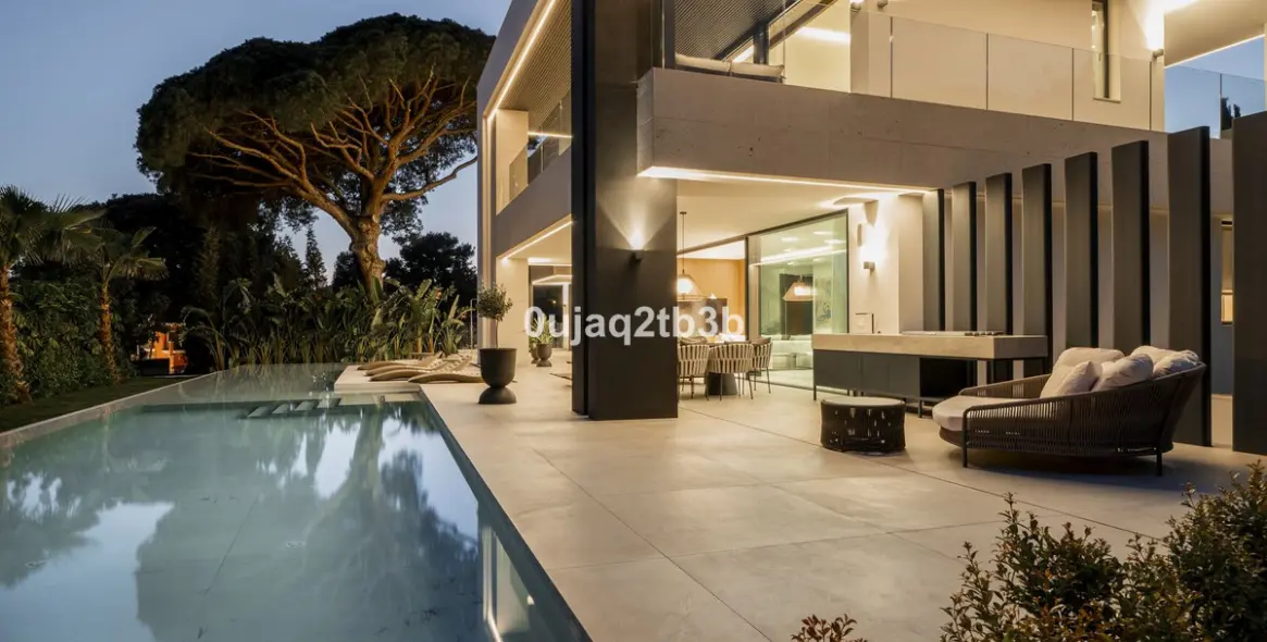 Продажа  отдельно стоящей виллы в Nagüeles 39