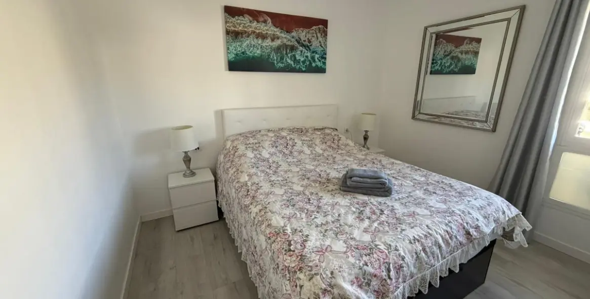 Alquiler a corto plazo de apartamento en planta media en Nueva Andalucía 15