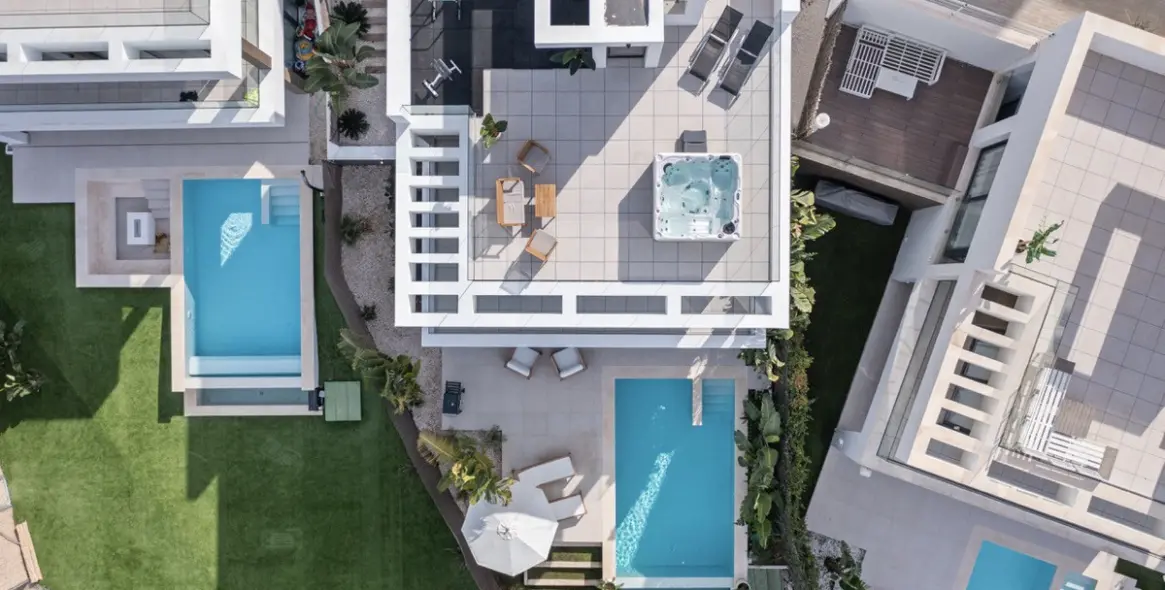 Краткосрочная аренда  отдельно стоящей виллы в Estepona 5