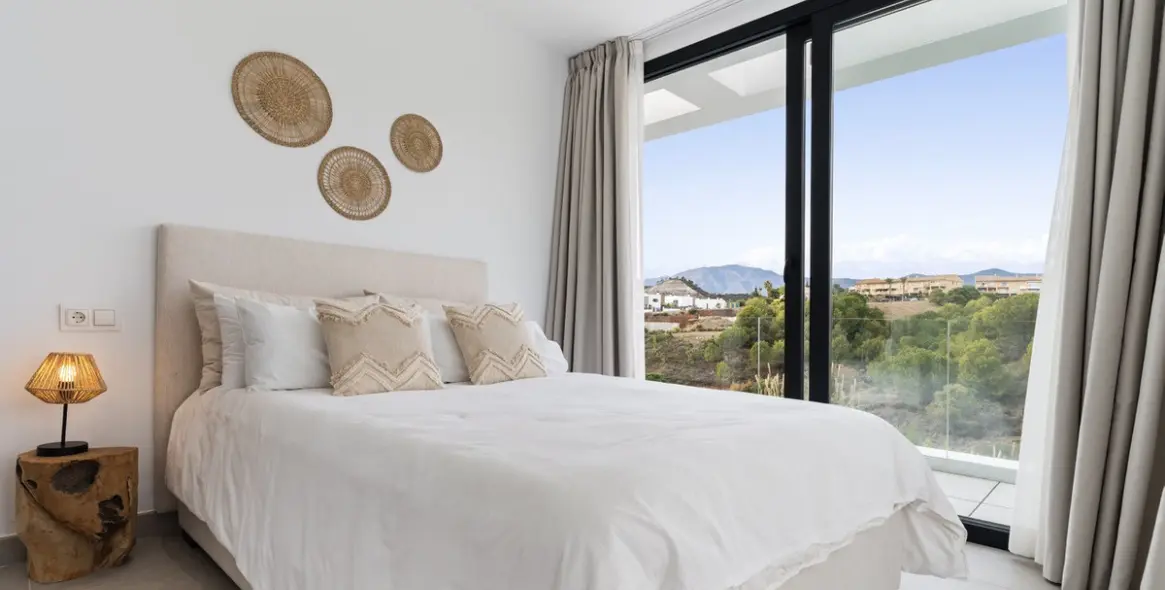 Краткосрочная аренда  отдельно стоящей виллы в Estepona 16