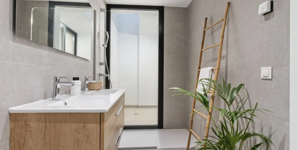 Краткосрочная аренда  отдельно стоящей виллы в Estepona 24