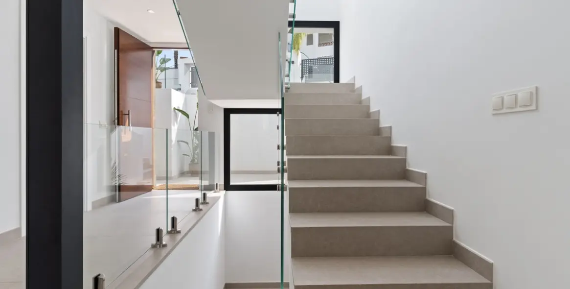 Краткосрочная аренда  отдельно стоящей виллы в Estepona 25