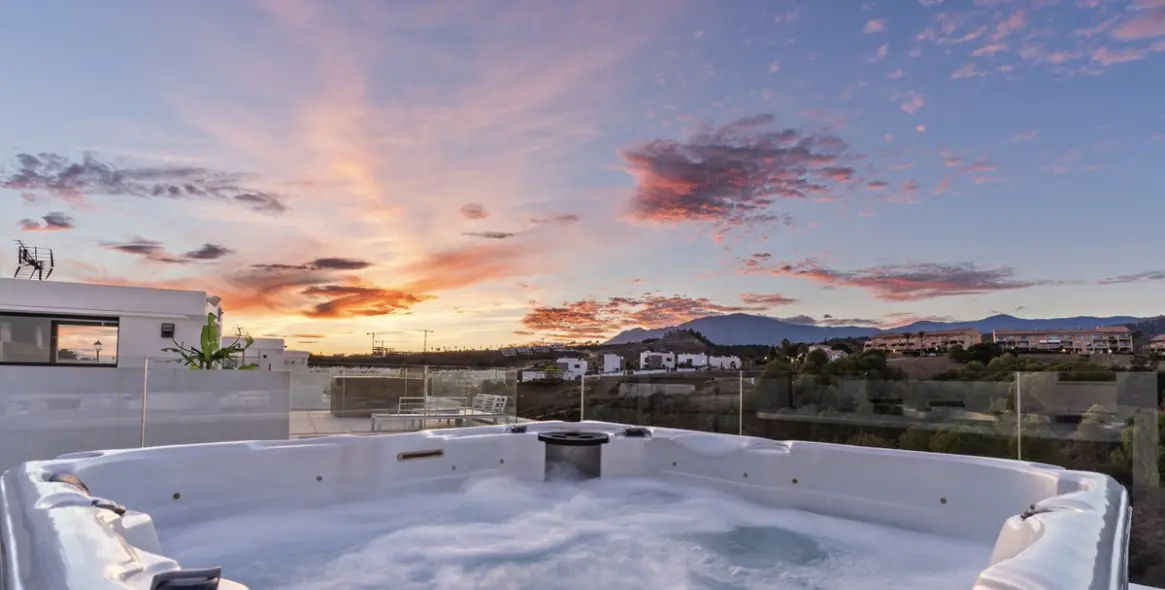 Краткосрочная аренда  отдельно стоящей виллы в Estepona 29