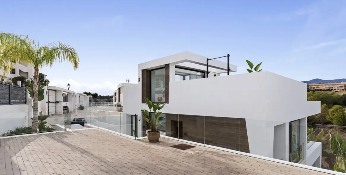 Краткосрочная аренда  отдельно стоящей виллы в Estepona 31