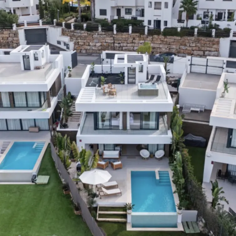 Долгосрочная аренда  отдельно стоящей виллы в Estepona